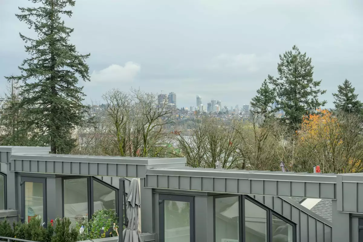 Outdoor Deck Photo of 206 649 E 3rd Street, North Vancouver, BC