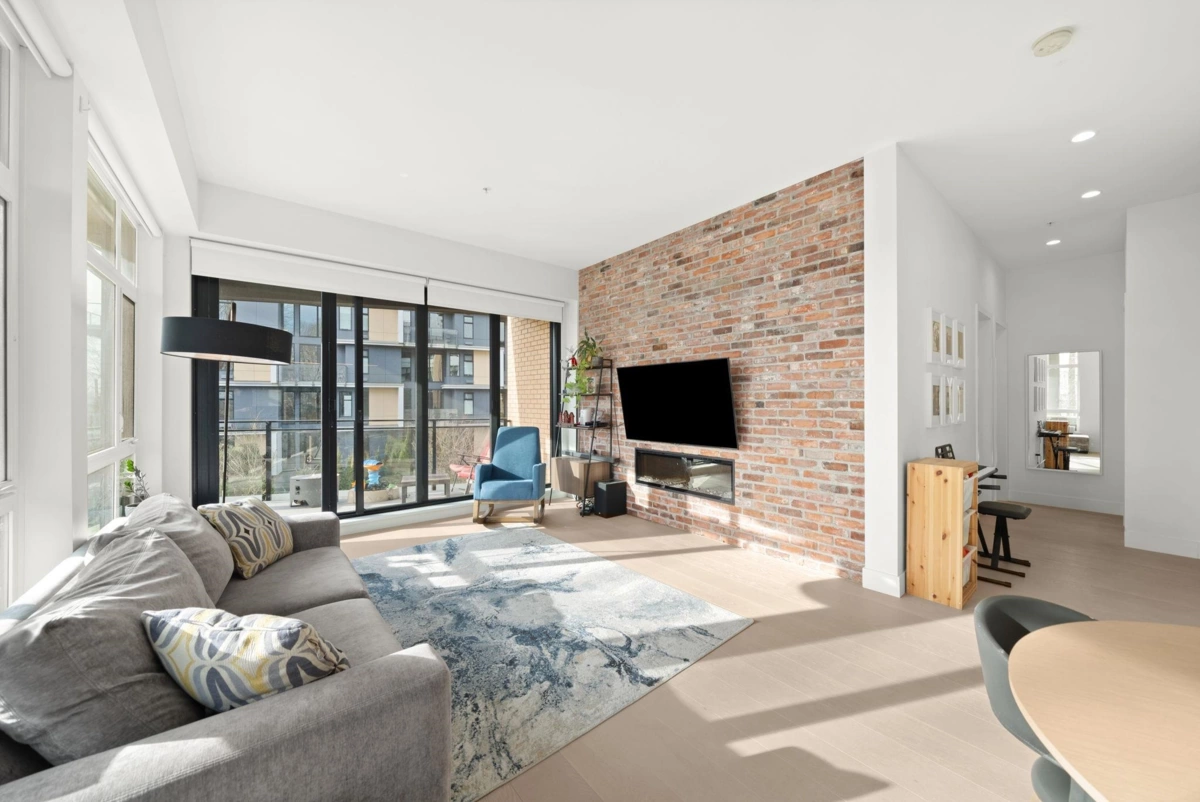 Family Room Photo of 214 300 Salter Street, New Westminster, BC