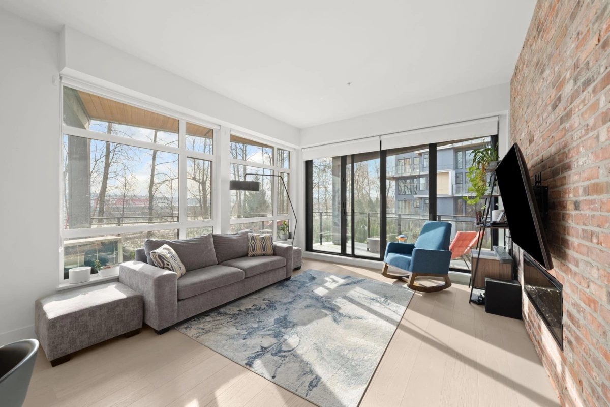 Kitchen Photo of 214 300 Salter Street, New Westminster, BC