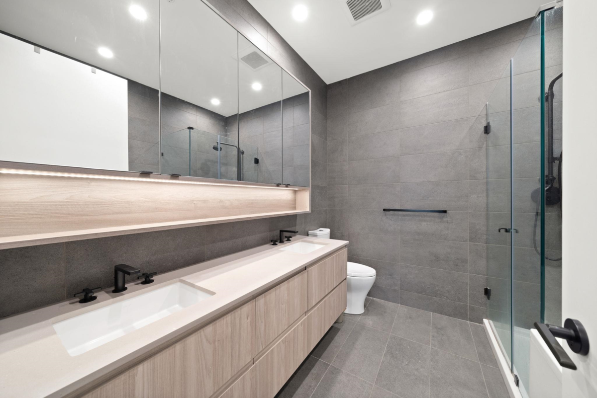 Office / Den Photo of 214 300 Salter Street, New Westminster, BC