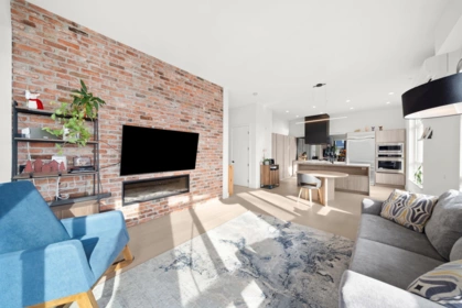 214 300 Salter Street, New Westminster, BC, Queensborough — 2 bed apartment/condo for sale