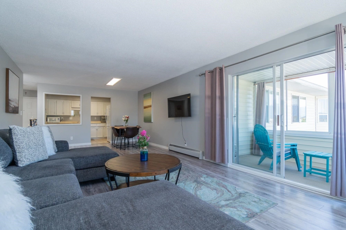 Breakfast Nook Photo of 308 8725 Elm Drive, Chilliwack, BC