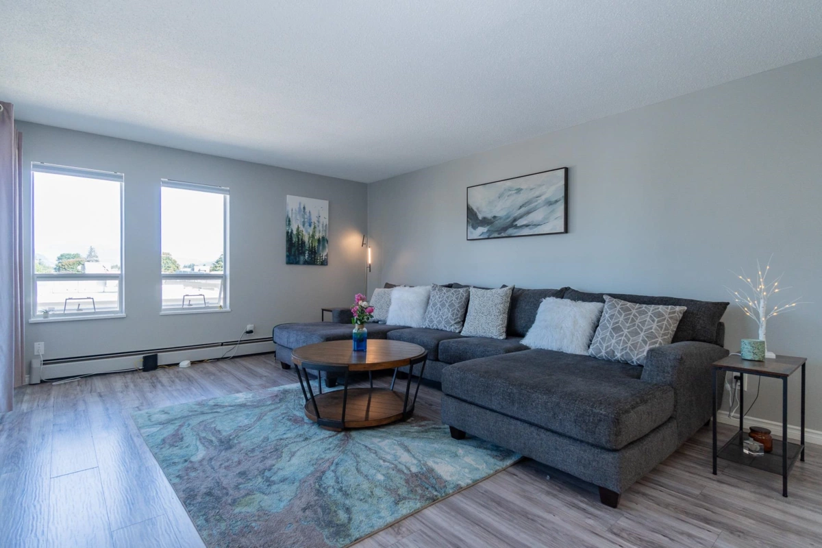 Kitchen Photo of 308 8725 Elm Drive, Chilliwack, BC