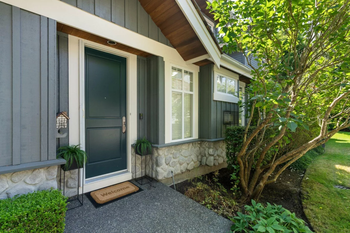 Exterior Rear Photo of 9 15715 34 Avenue, Surrey, BC