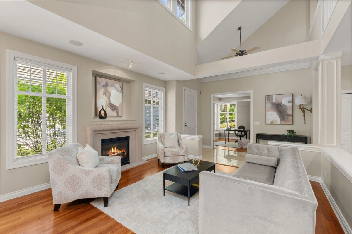 Family Room Photo of 9 15715 34 Avenue, Surrey, BC