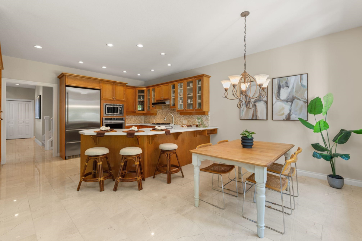 Primary Bathroom Photo of 9 15715 34 Avenue, Surrey, BC