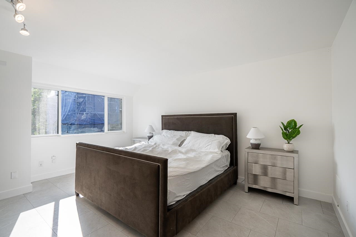 Guest Bathroom Photo of 54 5380 Smith Drive, Richmond, BC