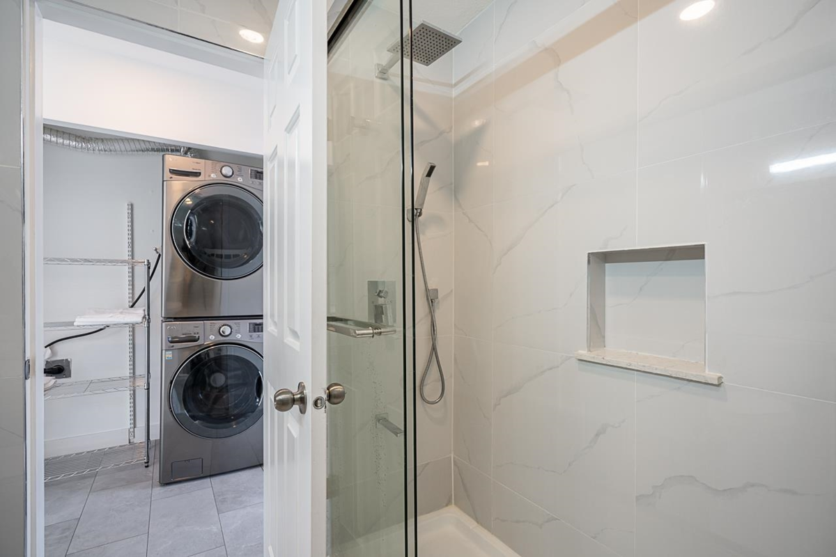 Hallway Photo of 54 5380 Smith Drive, Richmond, BC