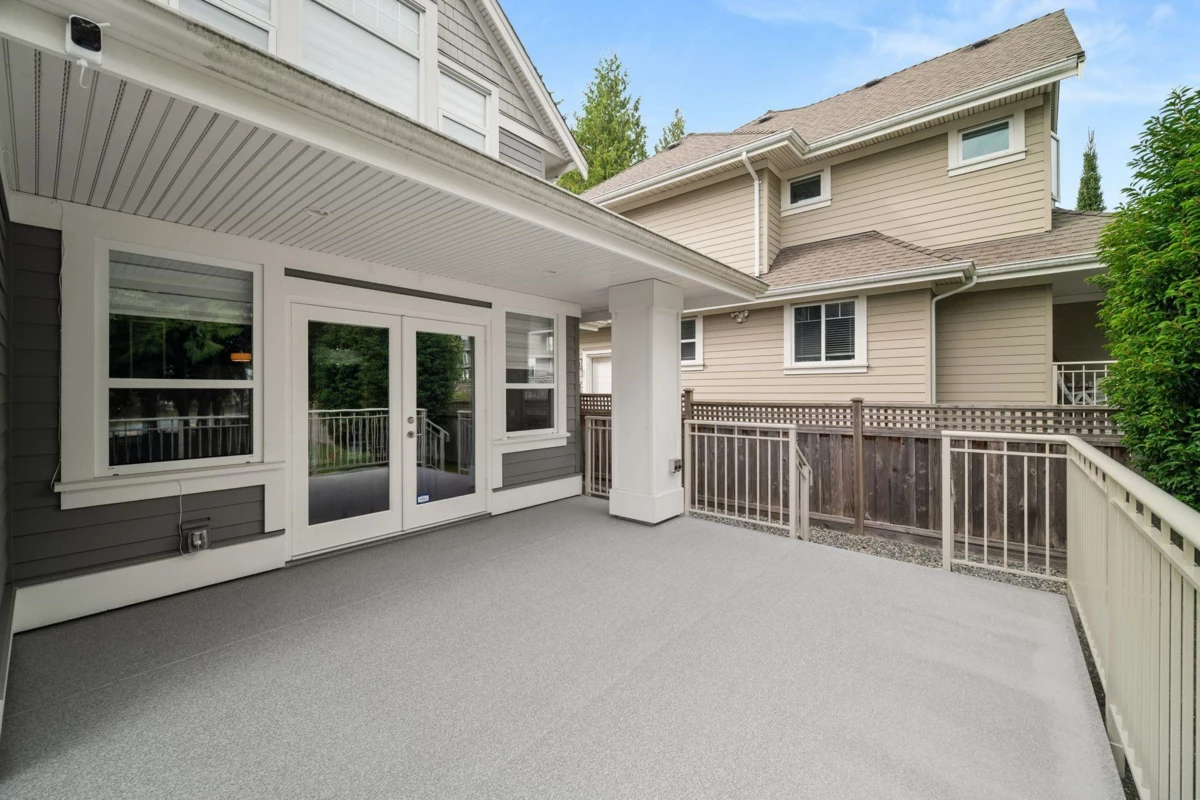 Aerial View of 1085 King George Boulevard, Surrey, BC