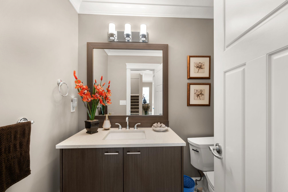 Outdoor Deck Photo of 1085 King George Boulevard, Surrey, BC