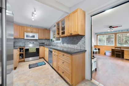 Hot Tub / Spa Photo of 20624 48 Avenue, Langley, BC
