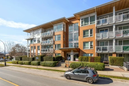 401 717 Chesterfield Avenue, North Vancouver, BC, North Vancouver — Apartment/Condo for sale