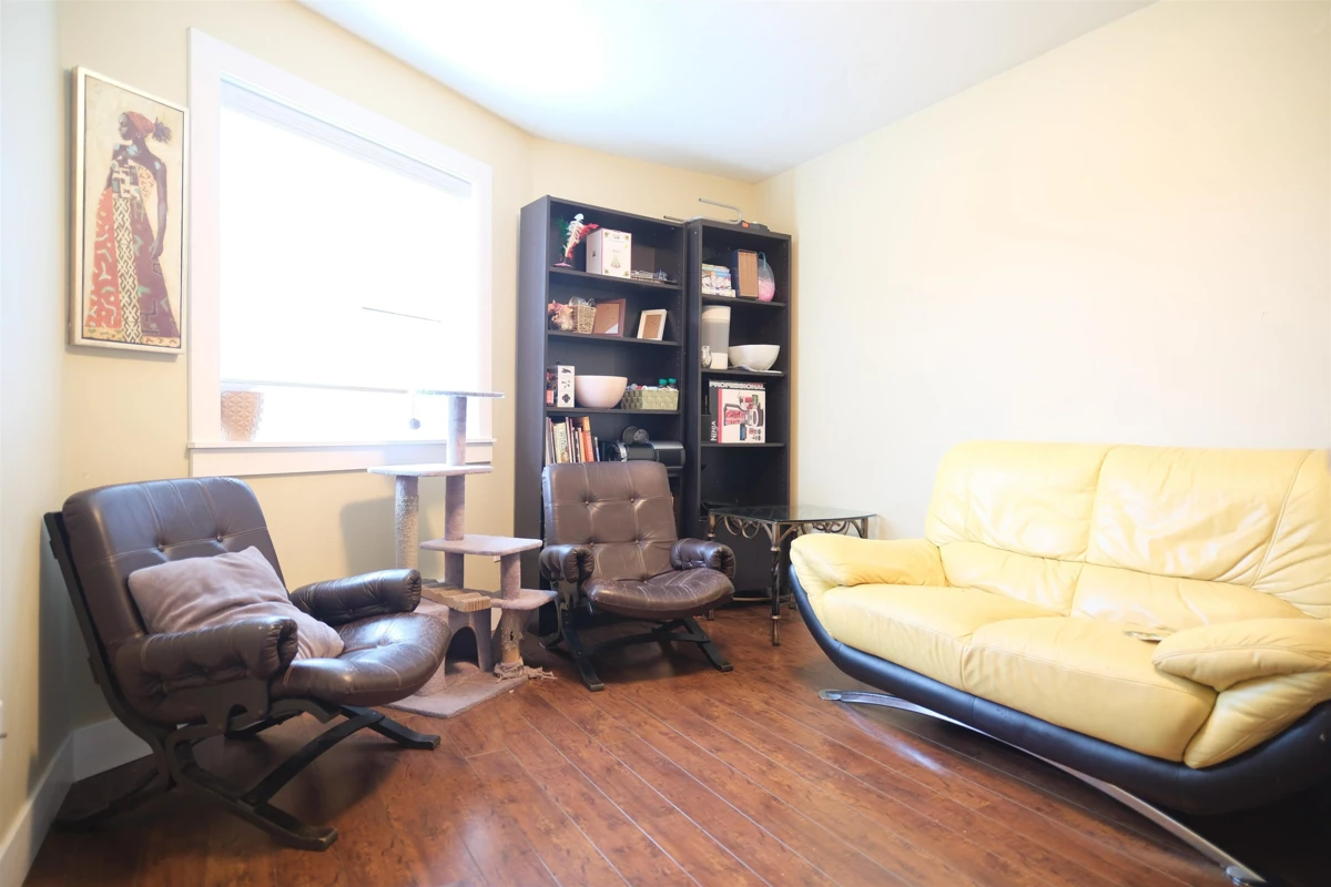 Family Room Photo of 25 22977 116 Avenue, Maple Ridge, BC