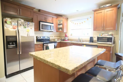 Kitchen Photo of 25 22977 116 Avenue, Maple Ridge, BC