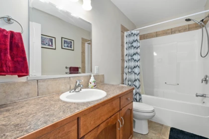 Mudroom Photo of 66022 Park Avenue, Hope, BC