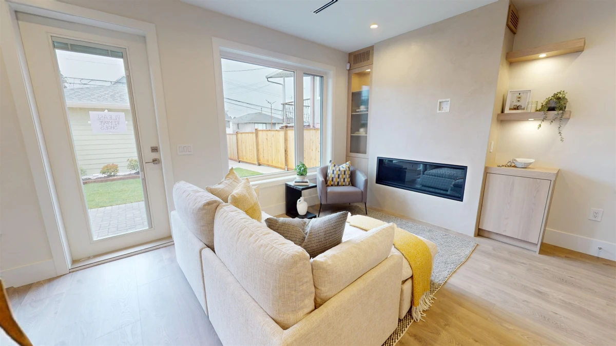 Living Room Photo of 2 2528 Turner Street, Vancouver, BC