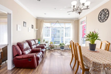 219 6888 Royal Oak Avenue, Burnaby, BC, Burnaby — Apartment/Condo for sale