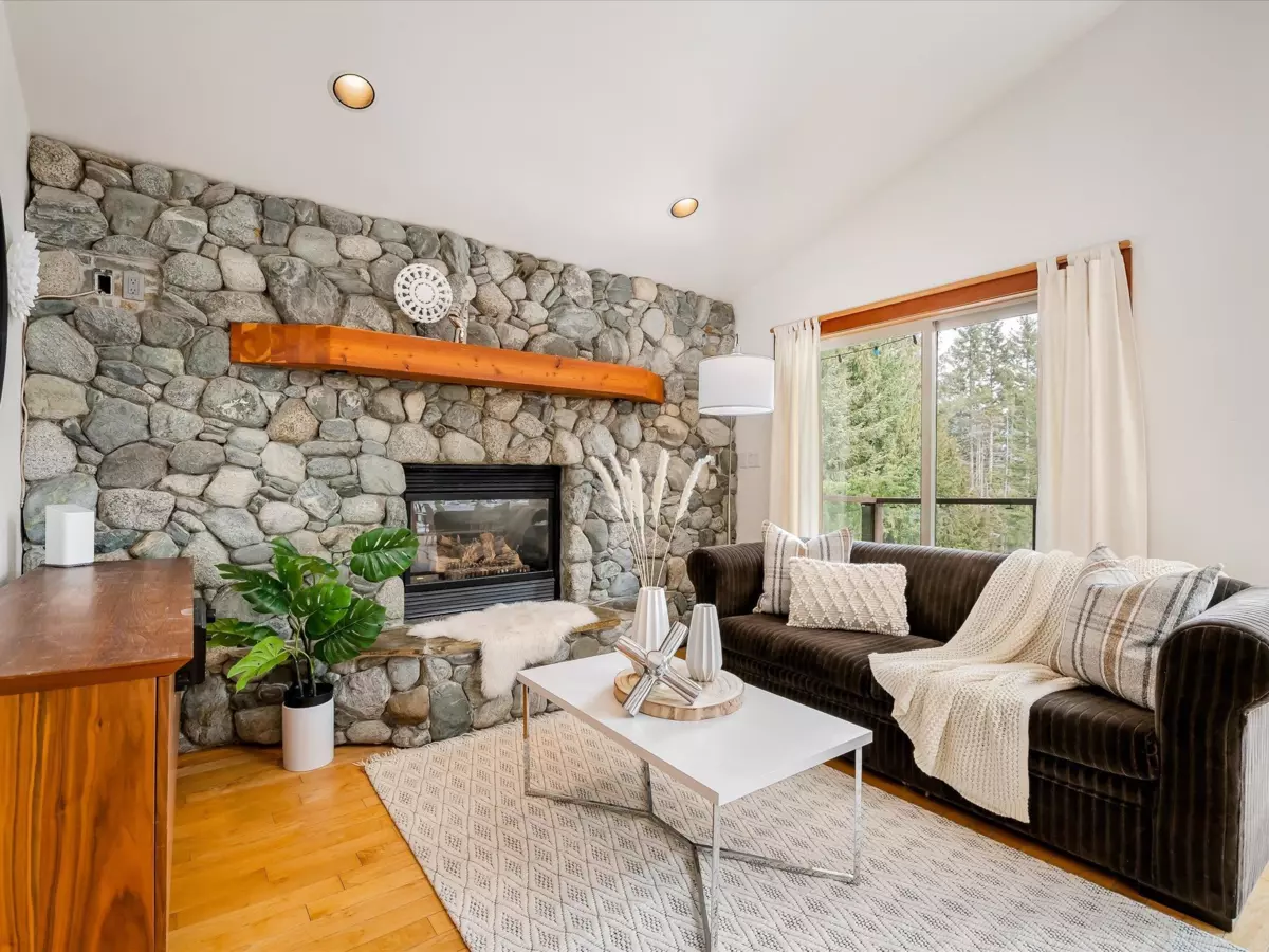 Dining Area Photo of 8349 Needles Drive, Whistler, BC