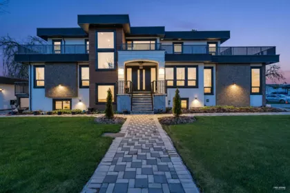 22839 Purdey Avenue, Maple Ridge, BC, East Central — 10 bed single family residence for sale