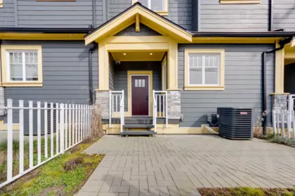 102 235 Lebleu Street, Coquitlam, BC, Coquitlam — Townhouse for sale