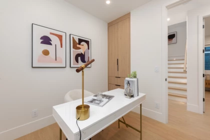 Guest Bathroom Photo of 1 3391 Victoria Drive, Vancouver, BC