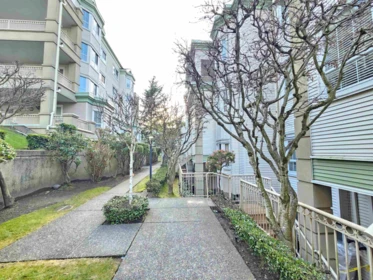 304 15258 105 Avenue, Surrey, BC, Surrey — Townhouse for sale