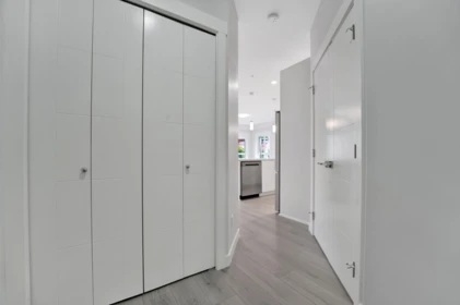 Walk-In Closet Photo of 117 33886 Pine Street, Abbotsford, BC