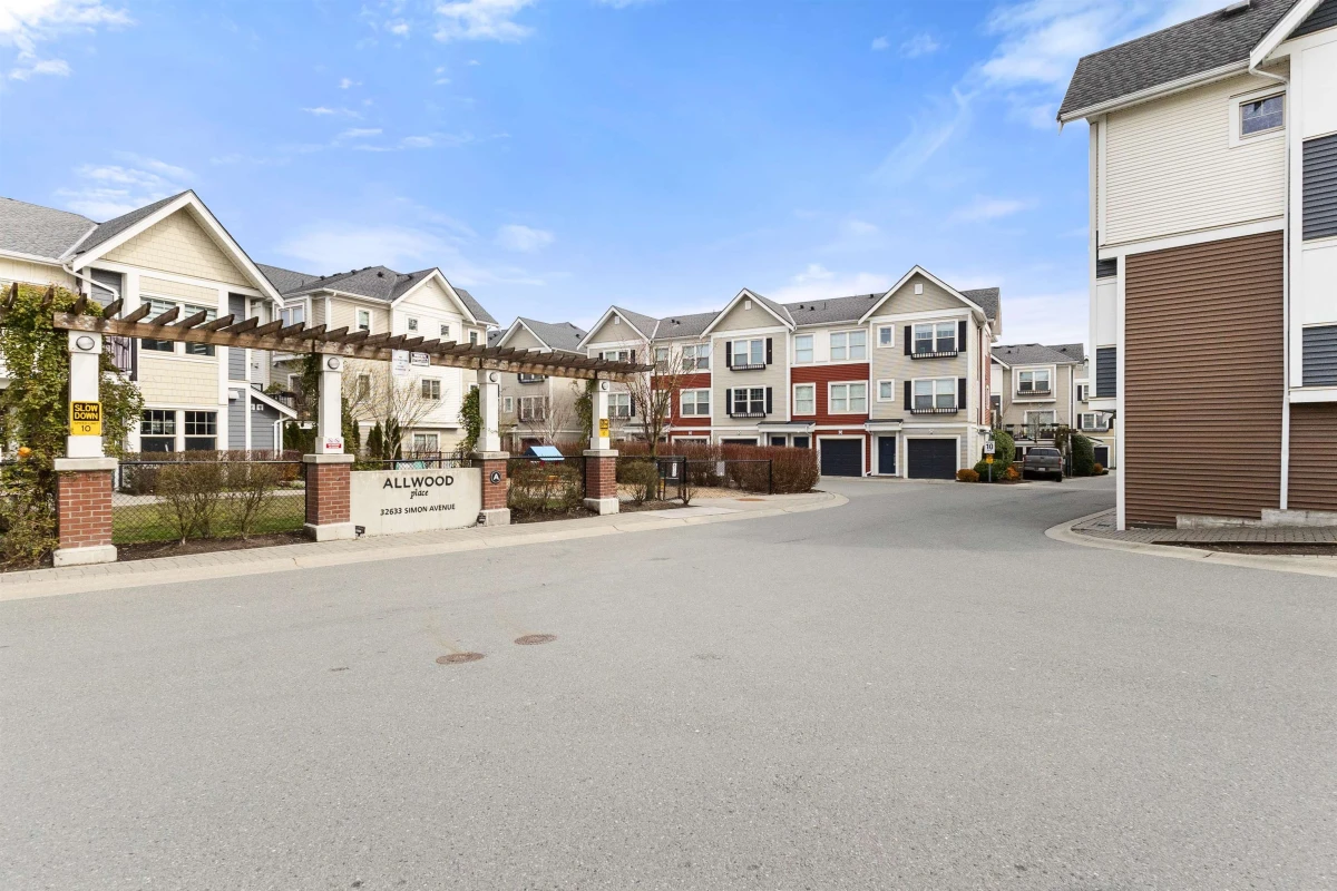 Exterior Rear Photo of 89 32633 Simon Avenue, Abbotsford, BC