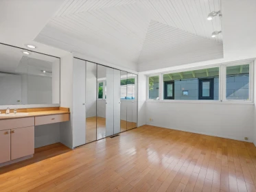 Garage Interior Photo of 2220 Queens Avenue, West Vancouver, BC