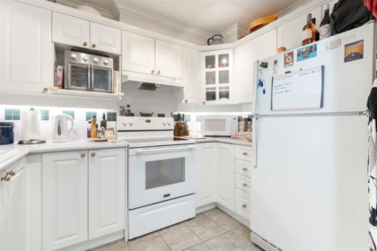 233 5500 Andrews Road, Richmond, BC, Richmond — Apartment/Condo for sale