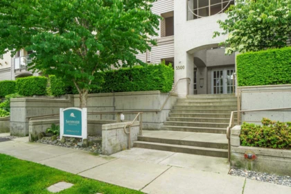 233 5500 Andrews Road, Richmond, BC, Richmond — Apartment/Condo for sale