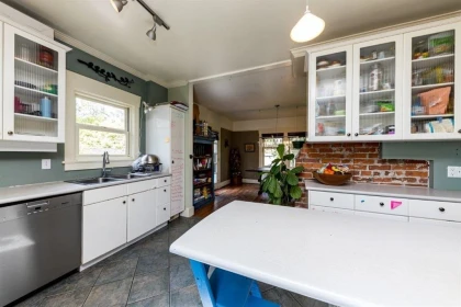 Office / Den Photo of 364 E 14th Street, North Vancouver, BC
