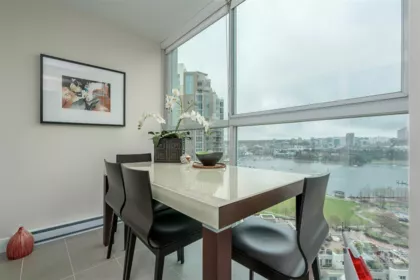 Kitchen Island Photo of 1404 1323 Homer Street, Vancouver, BC
