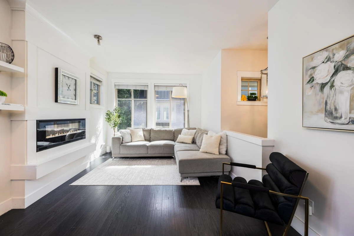 Family Room Photo of 8 3266 147 Street, Surrey, BC
