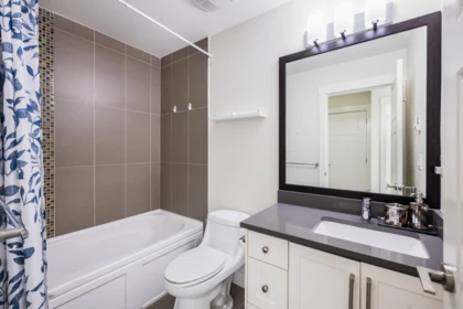 Basement Recreation Room Photo of 8 3266 147 Street, Surrey, BC