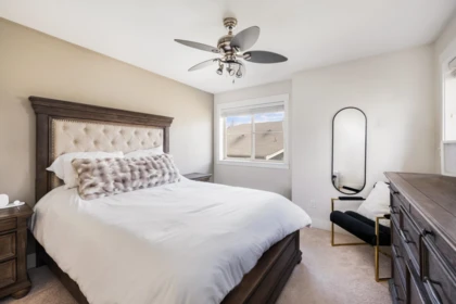 Guest Bathroom Photo of 8 3266 147 Street, Surrey, BC