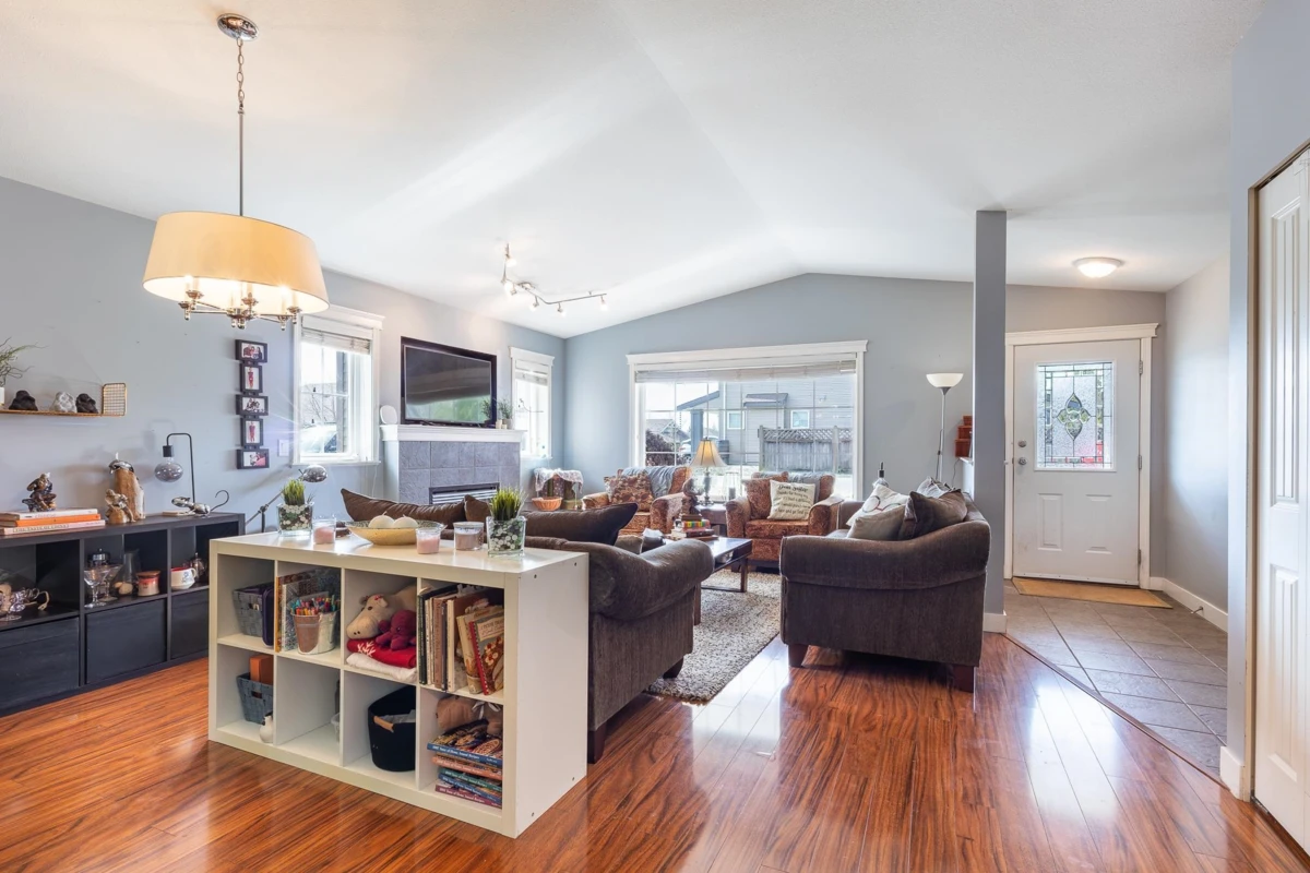 Dining Area Photo of 5708 Louise Way, Sechelt, BC