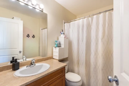 Guest Bathroom Photo of 5708 Louise Way, Sechelt, BC