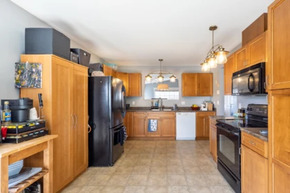 Primary Bathroom Photo of 5708 Louise Way, Sechelt, BC