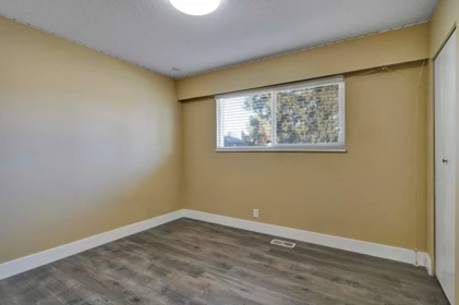 Hallway Photo of 8561 113b Street, Delta, BC