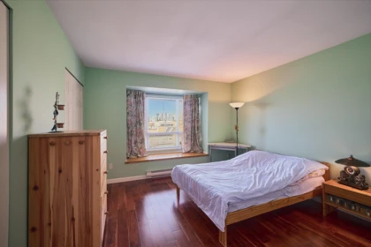 Bedroom 3 Photo of 117 6588 Southoaks Crescent, Burnaby, BC