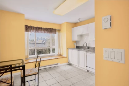 Kitchen Photo of 117 6588 Southoaks Crescent, Burnaby, BC