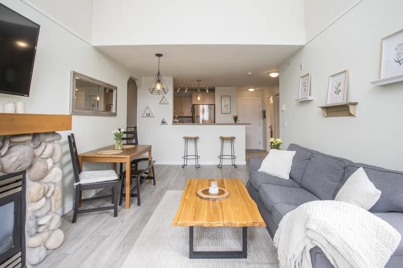 Dining Area Photo of 427 5700 Andrews Road, Richmond, BC