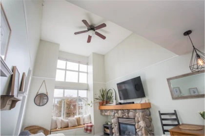 427 5700 Andrews Road, Richmond, BC, Richmond — Apartment/Condo for sale