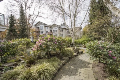 Front Yard Photo of 427 5700 Andrews Road, Richmond, BC