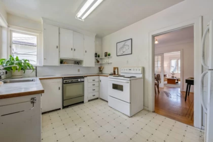 Primary Bedroom Photo of 85 W 21st Avenue, Vancouver, BC