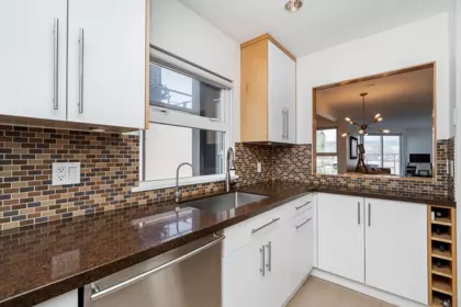 Breakfast Nook Photo of 2240 York Avenue, Vancouver, BC