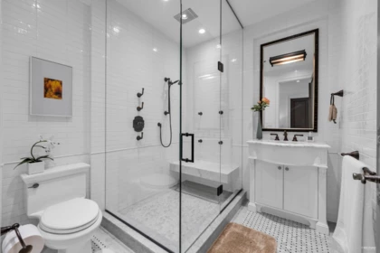 Swimming Pool Photo of 1738 W 38th Avenue, Vancouver, BC