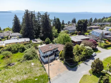 Pantry Photo of 14220 Malabar Avenue, White Rock, BC
