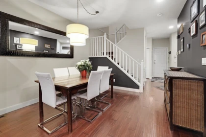 Kitchen Island Photo of 26 2615 Fortress Drive, Port Coquitlam, BC